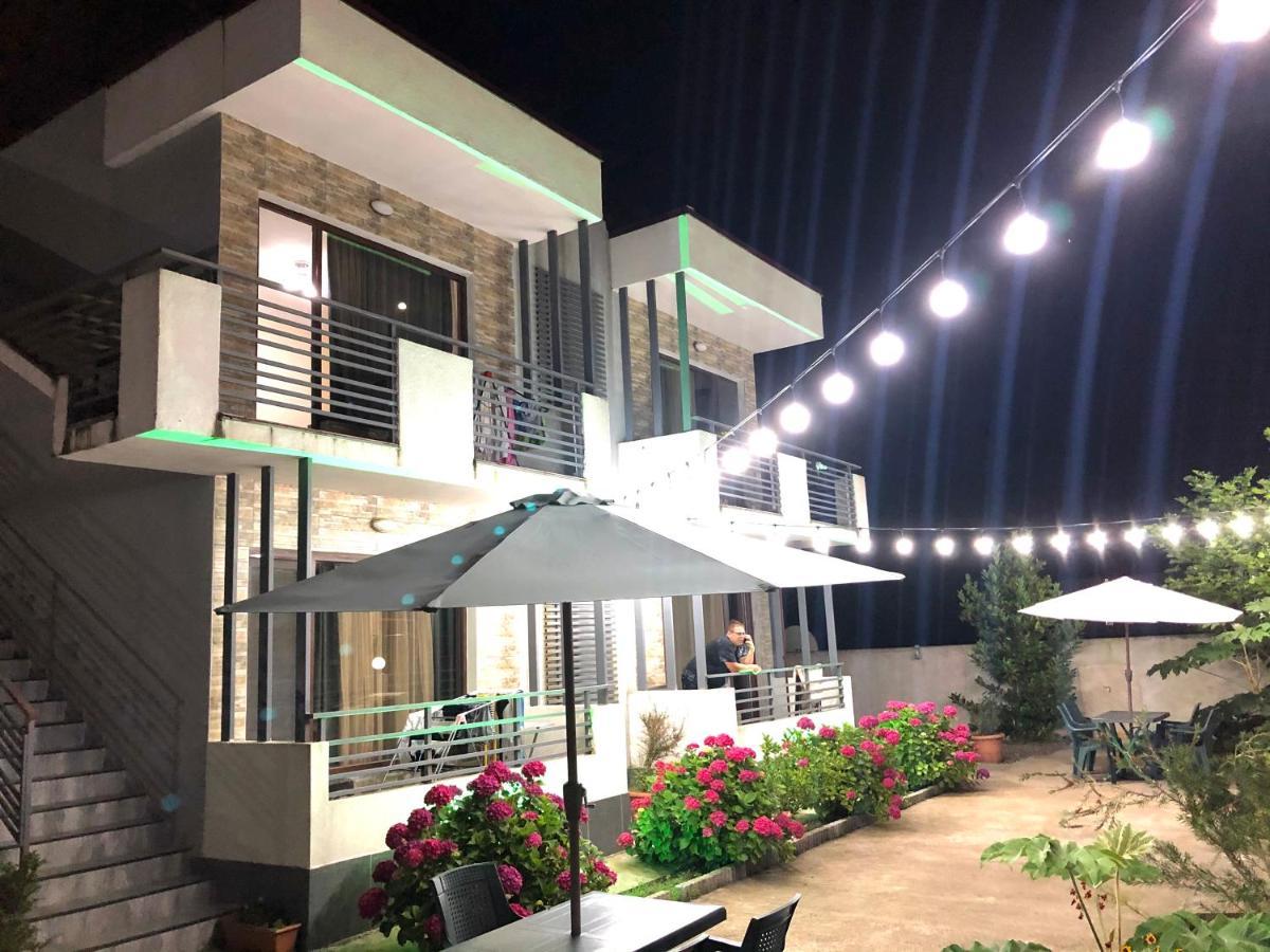 Apollo Plus Cottages Ureki Exterior photo